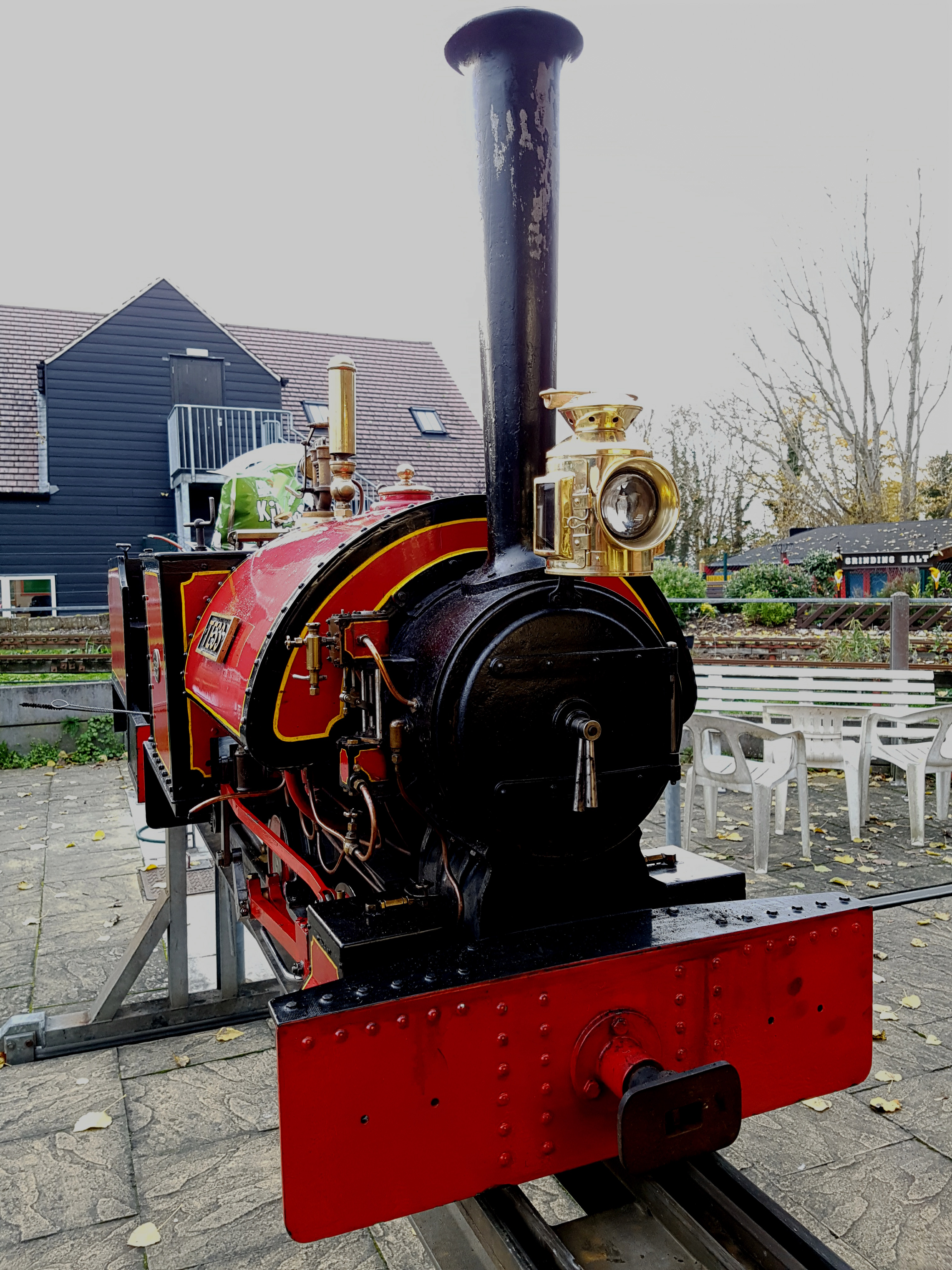 7-1/4 inch bagnall with a Canford head lamp